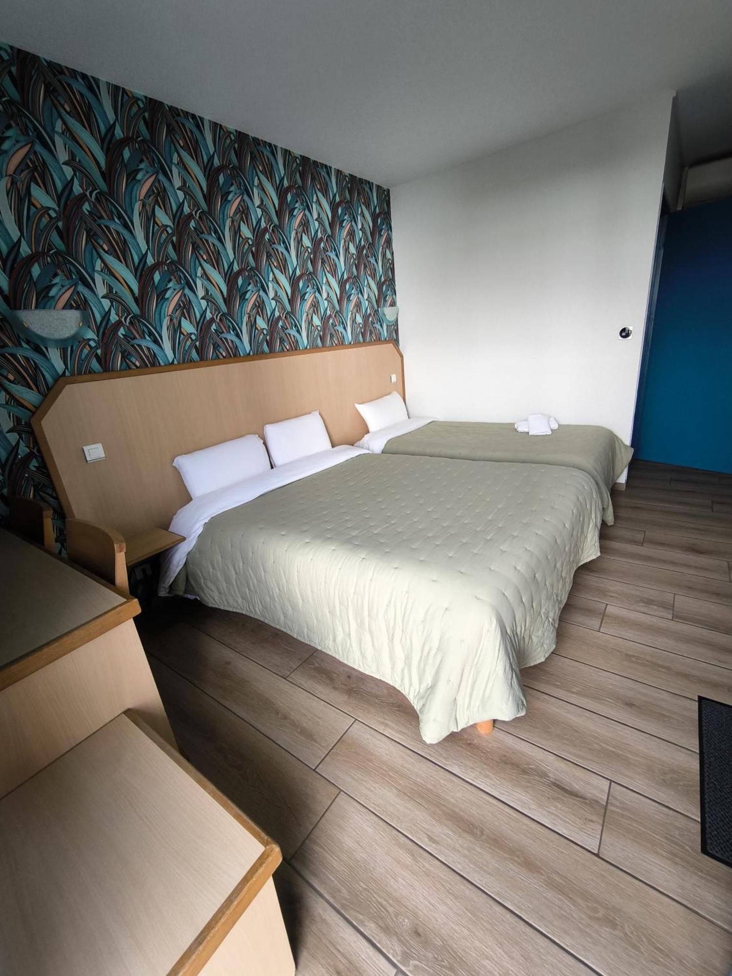 Hotel Le Laury'S Onet-le-Chateau Экстерьер фото