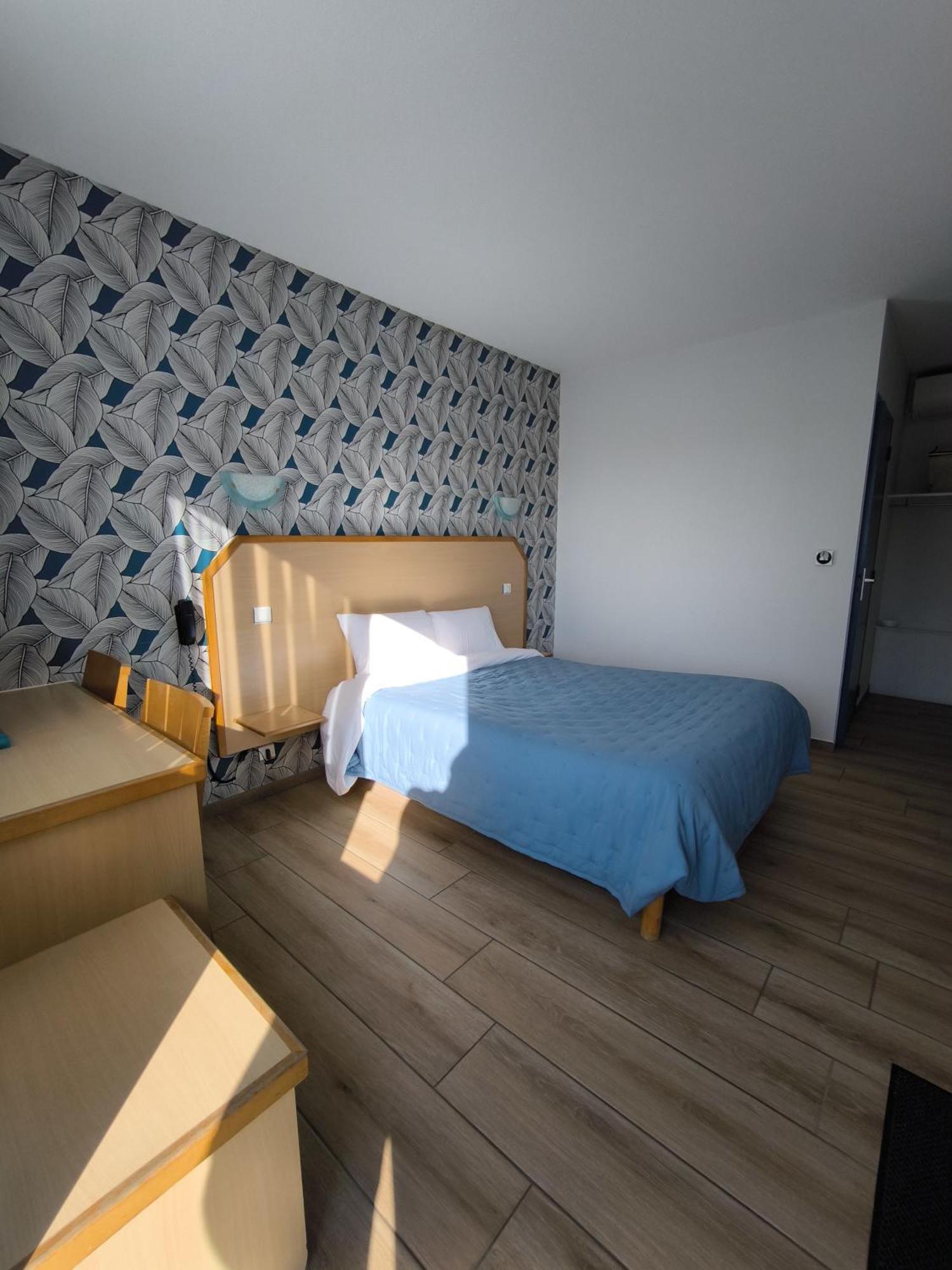 Hotel Le Laury'S Onet-le-Chateau Экстерьер фото