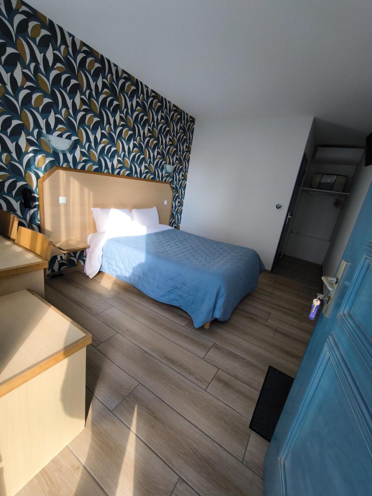 Hotel Le Laury'S Onet-le-Chateau Экстерьер фото